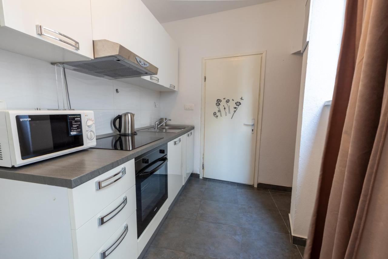 מאקרסקה Apartments Antea מראה חיצוני תמונה