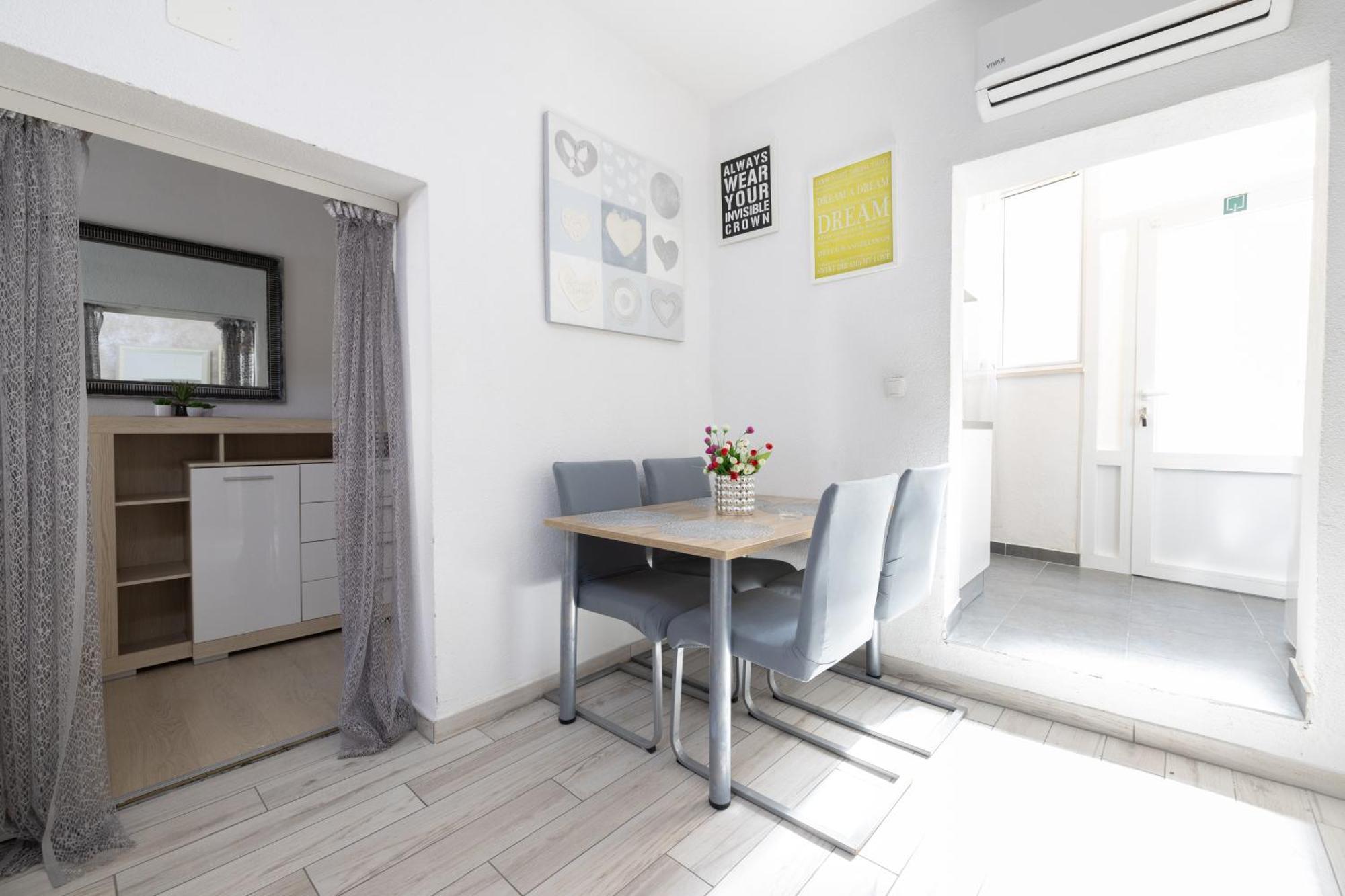 מאקרסקה Apartments Antea מראה חיצוני תמונה